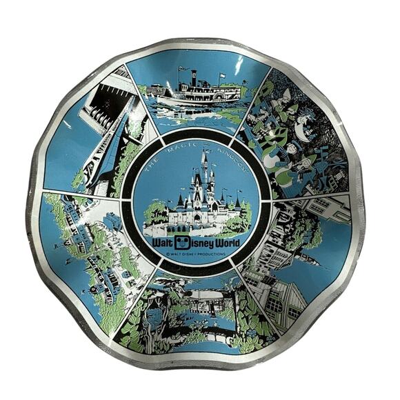 70s Vtg Walt Disney World Scalloped Fluted souvenir Glass Ashtray Candy 7" Dish - Picture 1 of 11